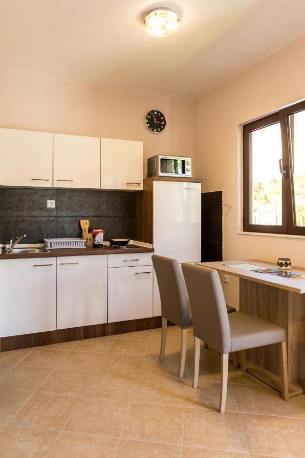 Villa Lovric Marina Dış mekan fotoğraf